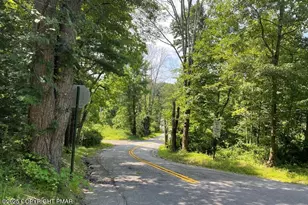 410 Hunters Farm Rd, Henryville, PA 18332 - Photo 7