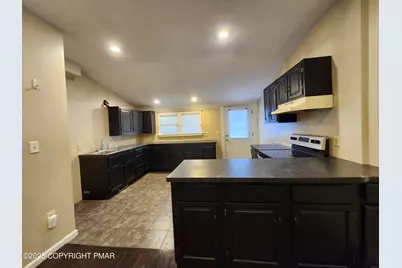  166 Lenox Avenue, East Stroudsburg, PA 18301 - Photo 9