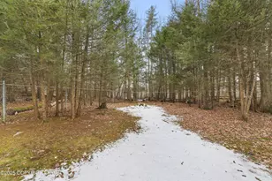 148 Sportsmen Dr, Cresco, PA 18326 - Photo 33