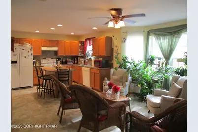  3290 Bluebird Drive, Bushkill, PA 18324 - Photo 5