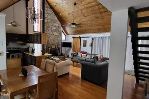 6298 Decker Rd, Bushkill, PA 18324 - Photo 7