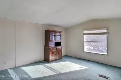  205 Oak Run Lane, Stroudsburg, PA 18360 - Photo 21