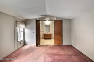 205 Oak Run Ln, Stroudsburg, PA 18360 - Photo 15