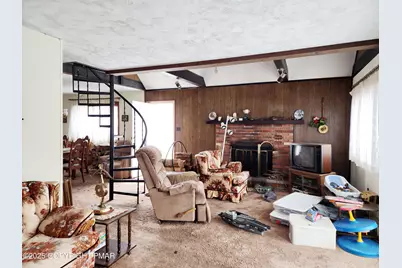  1686 Moonbeam Terrace, Tobyhanna, PA 18466 - Photo 5