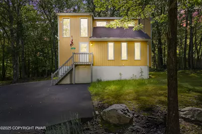  2041 Candlewood Drive, East Stroudsburg, PA 18301 - Photo 3