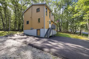 2041 Candlewood Dr, East Stroudsburg, PA 18301 - Photo 33