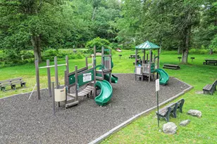 2787 Pocono Cir, Bartonsville, PA 18321 - Photo 55