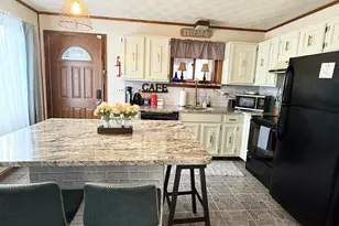 1037 Porter Dr, Bushkill, PA 18324 - Photo 5