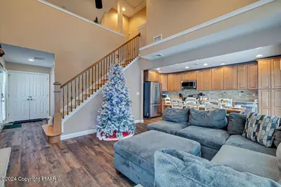  12 Beachwood Court, Lake Harmony, PA 18624 - Photo 9