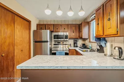  7646 Rainbow Drive, Tobyhanna, PA 18466 - Photo 9