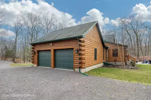 1212 Acacia Dr, Hawley, PA 18428 - Photo 55