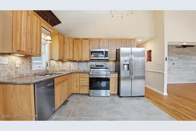  2318 Sunbird Court, Henryville, PA 18332 - Photo 15