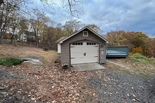 2318 Sunbird Ct, Henryville, PA 18332 - Photo 43