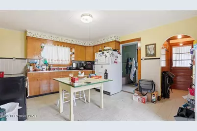  525 Dewey Street, Scranton, PA 18519 - Photo 15