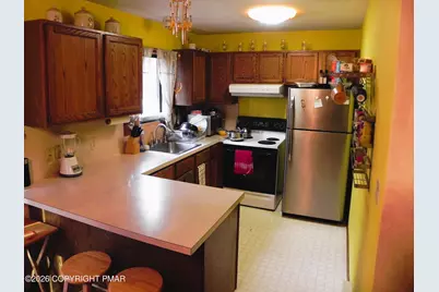  203 Chickadee Way, East Stroudsburg, PA 18302 - Photo 3