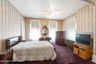 11 E Front St, Jim Thorpe, PA 18229 - Photo 47