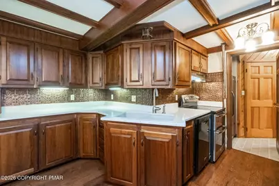  11 E Front Street, Jim Thorpe, PA 18229 - Photo 23