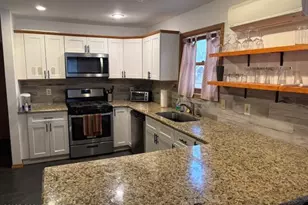 893 Millcreek Rd, Newfoundland, PA 18445 - Photo 3