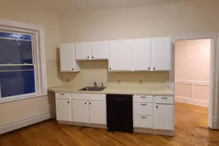 584 Main Street Apt 1, Stroudsburg, PA 18360 - Photo 3