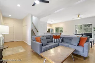 132 Laurel Ct, Tannersville, PA 18372 - Photo 11