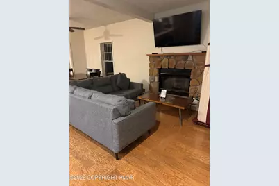  132 Laurel Court, Tannersville, PA 18372 - Photo 5