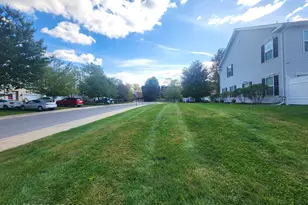 701 Trout Creek Ln, Allentown, PA 18103 - Photo 43