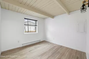 838 Country Pl Dr, Tobyhanna, PA 18466 - Photo 21