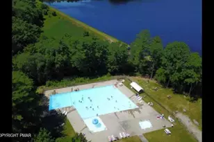 128 Gabrielle Ln, Dingmans Ferry, PA 18328 - Photo 9