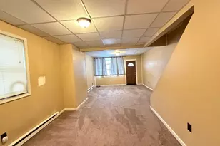 226 W Ridge St, Coaldale, PA 18218 - Photo 9