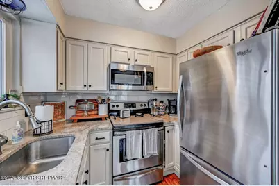  3436 Crestwood Drive, East Stroudsburg, PA 18301 - Photo 17