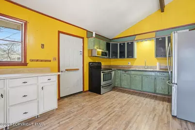  401 Clearview Drive, Long Pond, PA 18334 - Photo 17