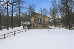 401 Clearview Dr, Long Pond, PA 18334 - Photo 59