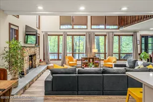 1119 Kensington Dr, East Stroudsburg, PA 18301 - Photo 11