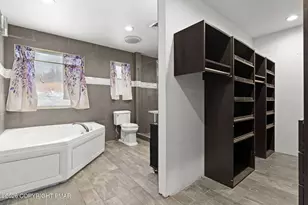 1299 Glade Dr, Long Pond, PA 18334 - Photo 21