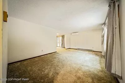  14 Baines Lane, Dallas, PA 18612 - Photo 3