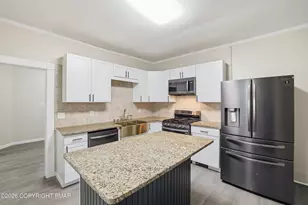 809 Monroe St, Stroudsburg, PA 18360 - Photo 17