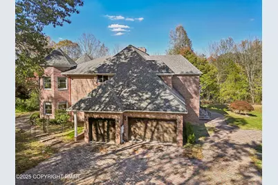  441 Hidden Lake Drive, East Stroudsburg, PA 18302 - Photo 3