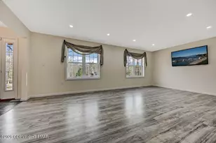 1013 Bear Swamp Rd, East Stroudsburg, PA 18302 - Photo 5