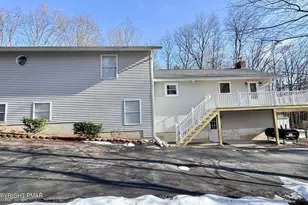 899 Lower Mountain Dr, Effort, PA 18330 - Photo 3