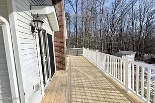 899 Lower Mountain Dr, Effort, PA 18330 - Photo 7