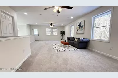  899 Lower Mountain Drive, Effort, PA 18330 - Photo 11