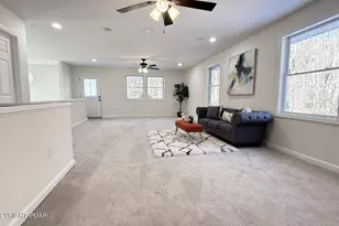 899 Lower Mountain Dr, Effort, PA 18330 - Photo 11