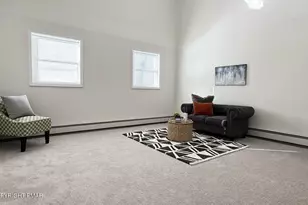 899 Lower Mountain Dr, Effort, PA 18330 - Photo 13