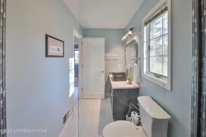  319 W Windsor Road, Saylorsburg, PA 18353 - Photo 33