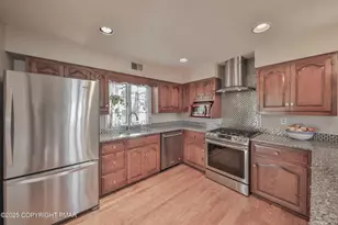 319 W Windsor Rd, Saylorsburg, PA 18353 - Photo 5