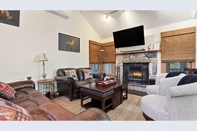  412 Hickory Drive, Tannersville, PA 18372 - Photo 7