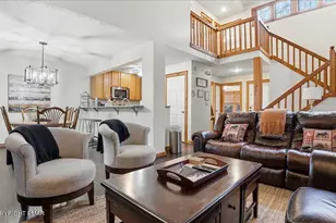 412 Hickory Dr, Tannersville, PA 18372 - Photo 9