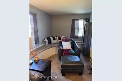  409 Warner Drive, Saylorsburg, PA 18353 - Photo 9