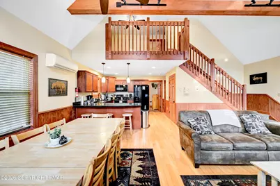  136 Pineknoll Drive, Lake Harmony, PA 18624 - Photo 15