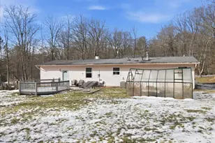 140 Louise Ln, Bartonsville, PA 18321 - Photo 43